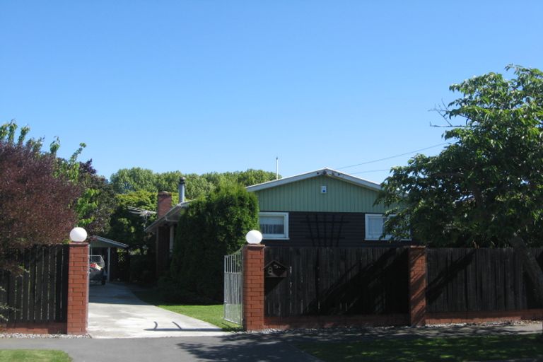 Photo of property in 8 Stackhouse Avenue, Bishopdale, Christchurch, 8053