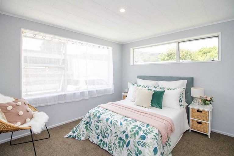 Photo of property in 270b Wellington Road, Wainuiomata, Lower Hutt, 5014