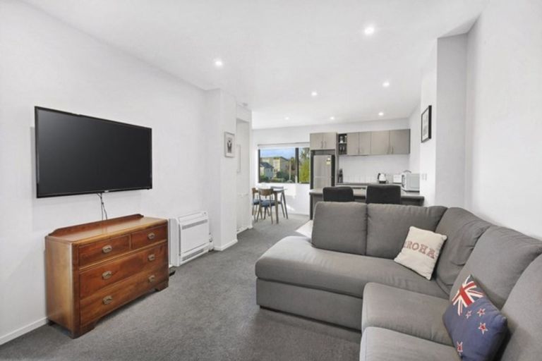 Photo of property in 465 Barbadoes Street, Edgeware, Christchurch, 8013