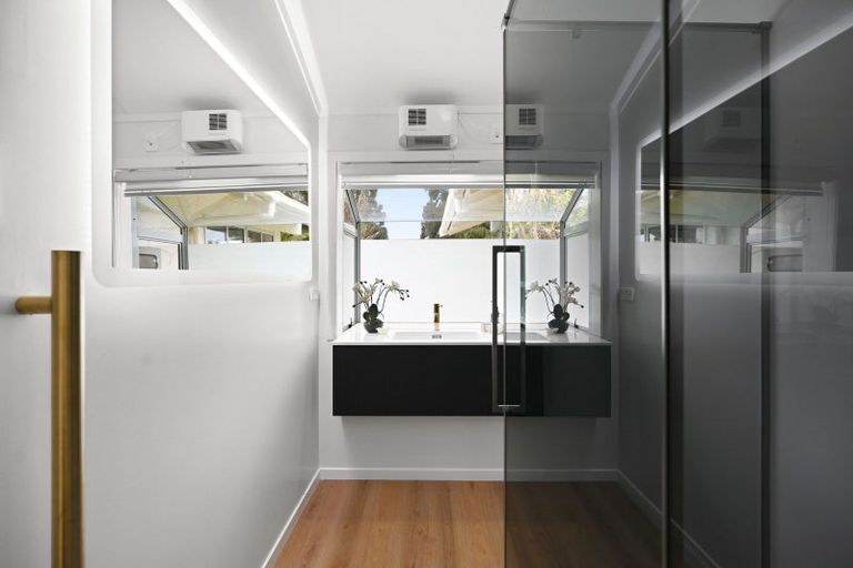 Photo of property in 11 Hibiscus Avenue, Hamilton Lake, Hamilton, 3204