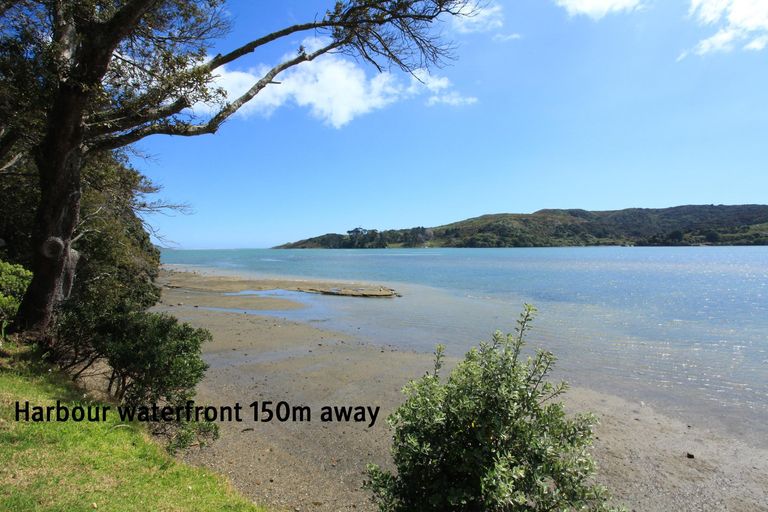 Photo of property in 28 James Street, Raglan, 3225