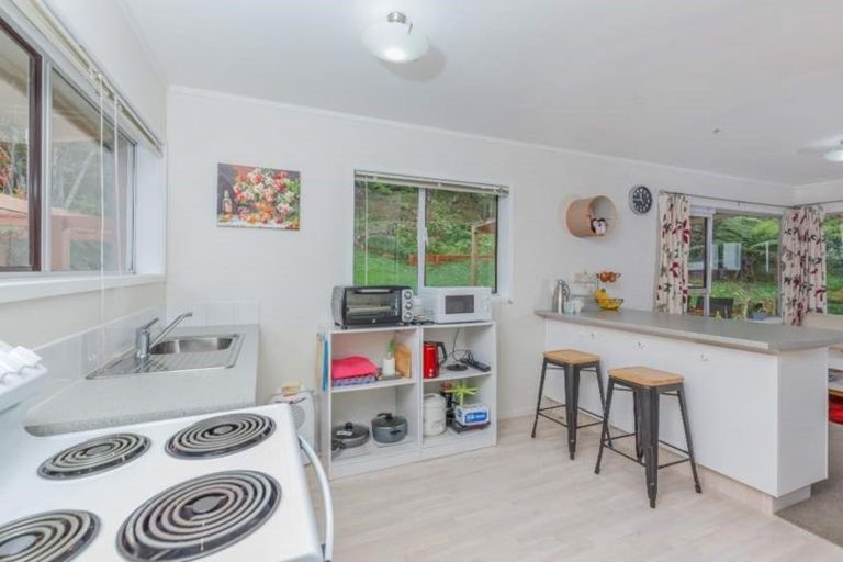 Photo of property in 2/37 Stredwick Drive, Torbay, Auckland, 0630