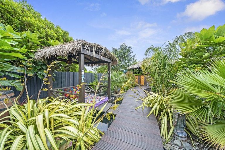Photo of property in 27 Chums Road, Paraparaumu Beach, Paraparaumu, 5032