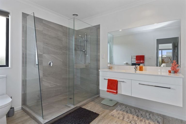 Photo of property in 91 Te Hurunui Drive, Pegasus, 7612