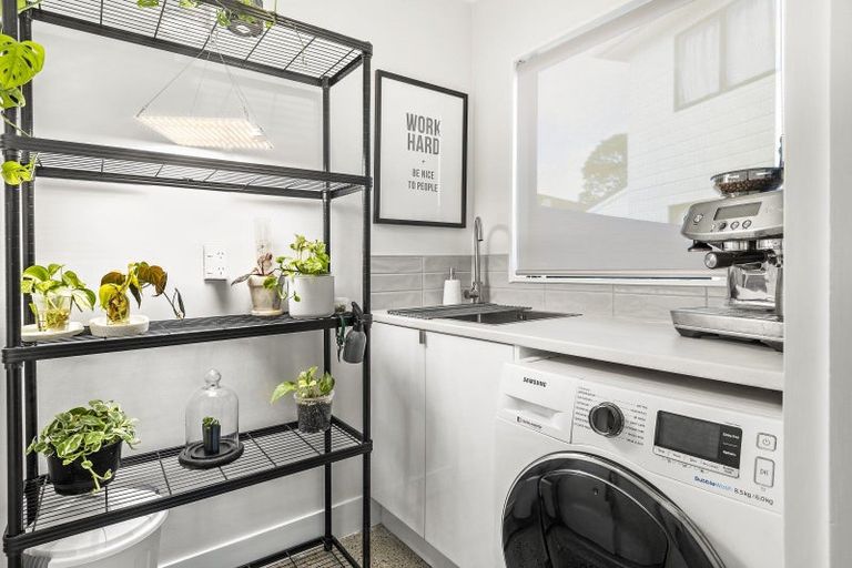 Photo of property in 3/24 Mason Street, Moera, Lower Hutt, 5010