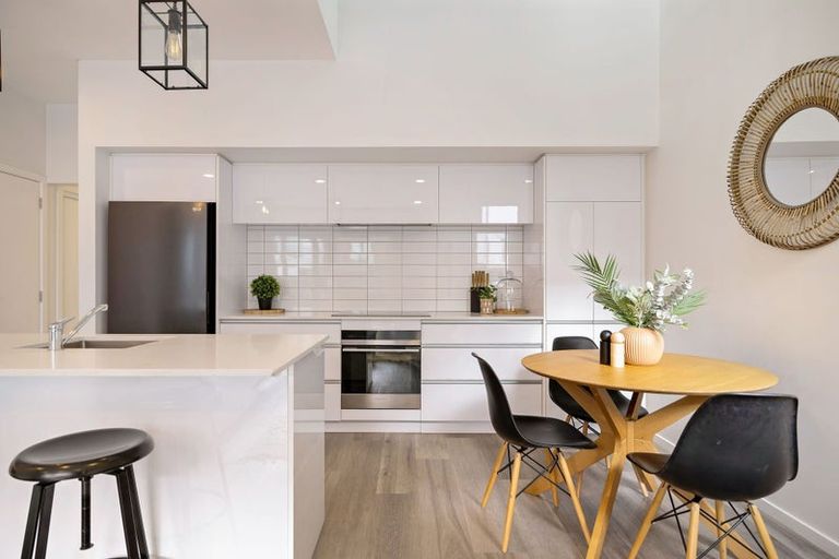 Photo of property in 2/22 Bullendale Drive, Arthurs Point, Queenstown, 9371