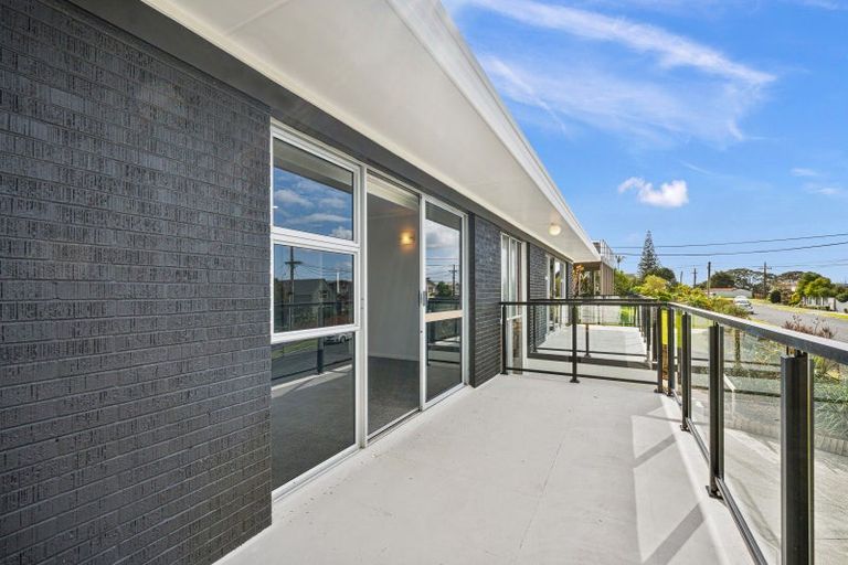 Photo of property in 18 Seaview Road, Ruakaka, 0116