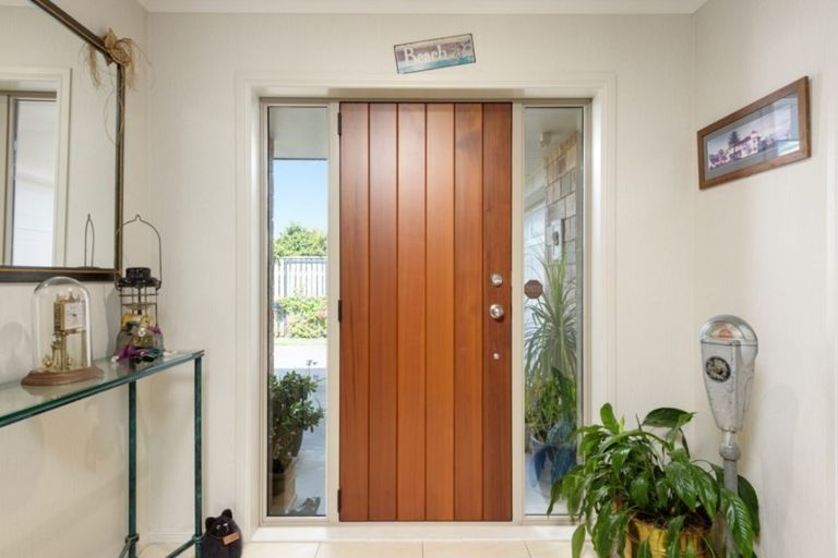 Photo of property in 74b Simpson Road, Papamoa Beach, Papamoa, 3118