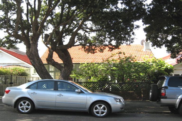 Photo of property in 13 Dundas Street, Seatoun, Wellington, 6022