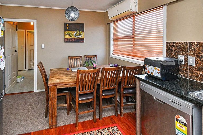 Photo of property in 90 Station Road, Papatoetoe, Auckland, 2025