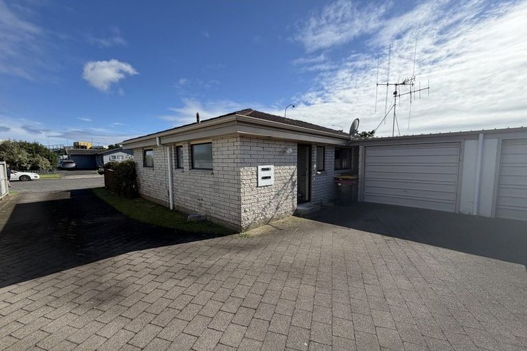 Photo of property in 4 Eversham Road, Mount Maunganui, 3116