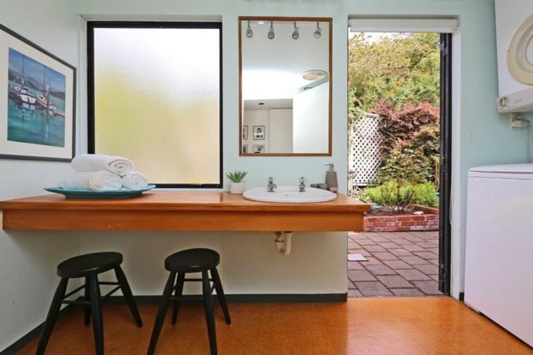 Photo of property in 30 Toop Street, Havelock North, 4130