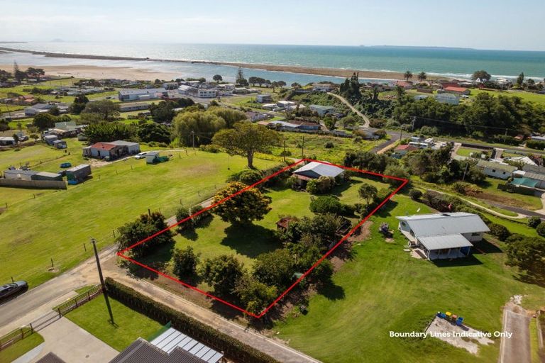 Photo of property in 10 Church Road, Maketu, Paengaroa, 3189