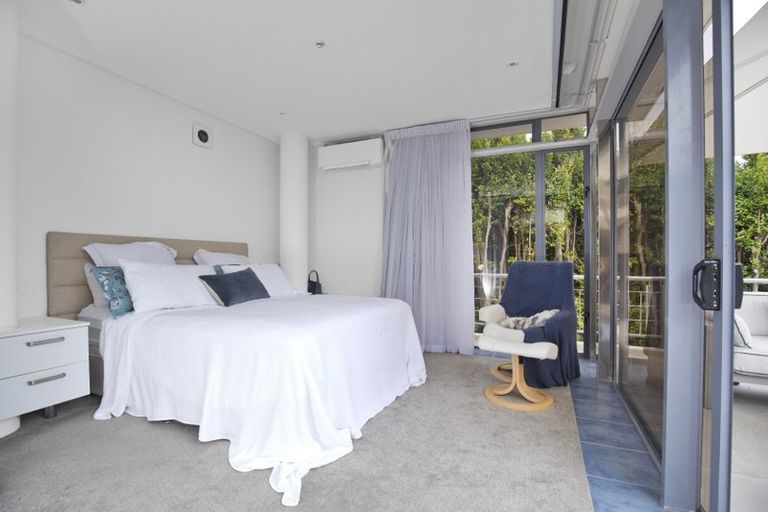 Photo of property in 10b Paritai Drive, Orakei, Auckland, 1071