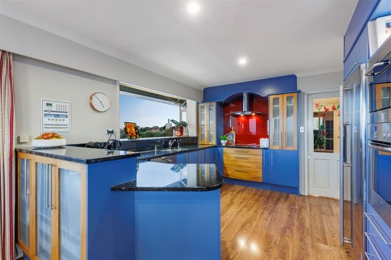 Photo of property in 17 Durness Place, Red Beach, 0932