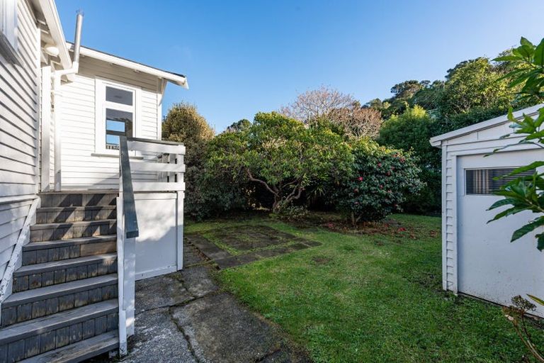 Photo of property in 6 Friend Street, Karori, Wellington, 6012