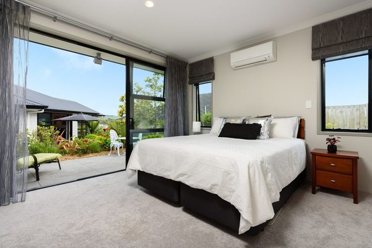 Photo of property in 26 Broadwater Close, Pyes Pa, Tauranga, 3112