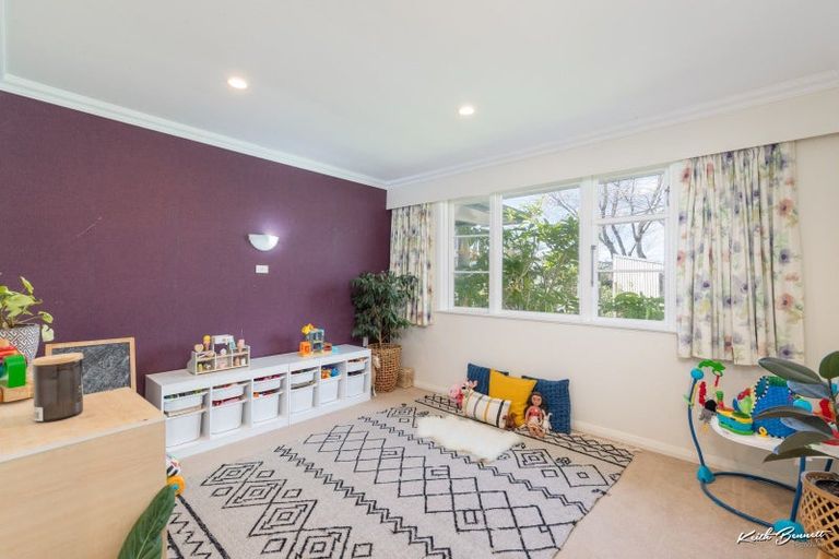 Photo of property in 27 King Street, Ebdentown, Upper Hutt, 5018