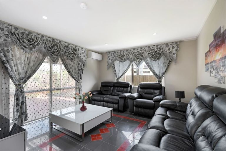 Photo of property in 79 Pooks Road, Ranui, Auckland, 0612