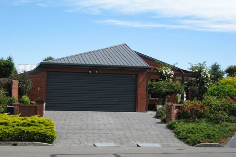 Photo of property in 21 Abingdon Court, Avonhead, Christchurch, 8042