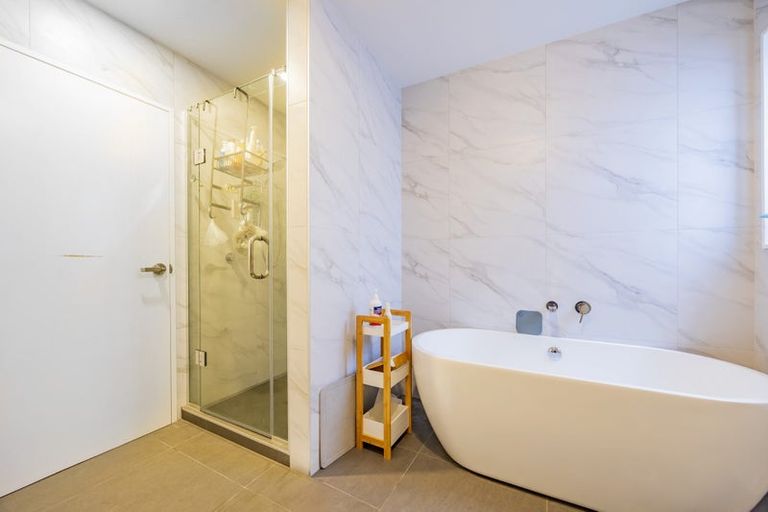 Photo of property in 27 Coast Garden Drive, Hobsonville, Auckland, 0616