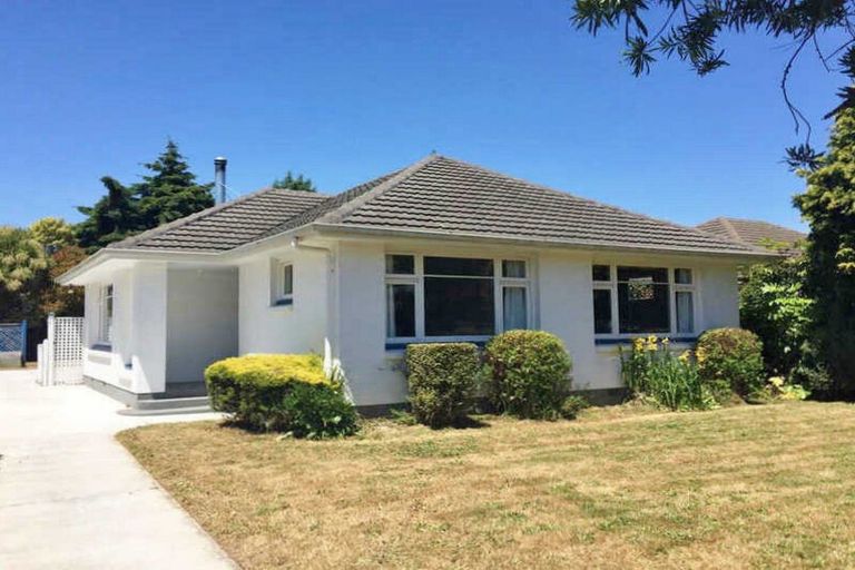 Photo of property in 18 Jennifer Street, Bryndwr, Christchurch, 8053