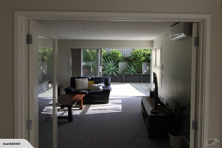 Photo of property in 27a Comber Place, Johnsonville, Wellington, 6037