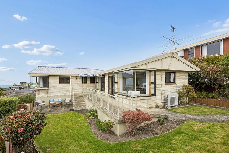 Photo of property in 32 Bangor Terrace, Kew, Dunedin, 9012
