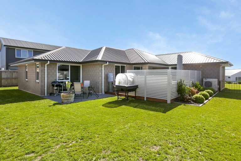 Photo of property in 3 Kamaka Street, Wharewaka, Taupo, 3330