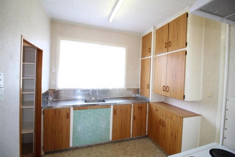 Photo of property in 16 York Street, Strathern, Invercargill, 9812