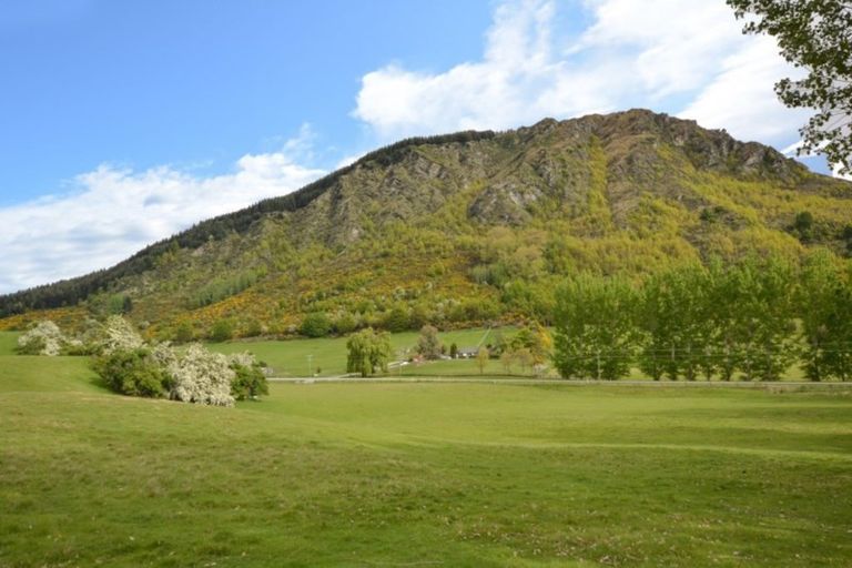 Photo of property in 1124 Malaghans Road, Arrowtown, 9371