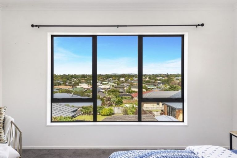 Photo of property in 17 Dorchester Place, Nawton, Hamilton, 3200