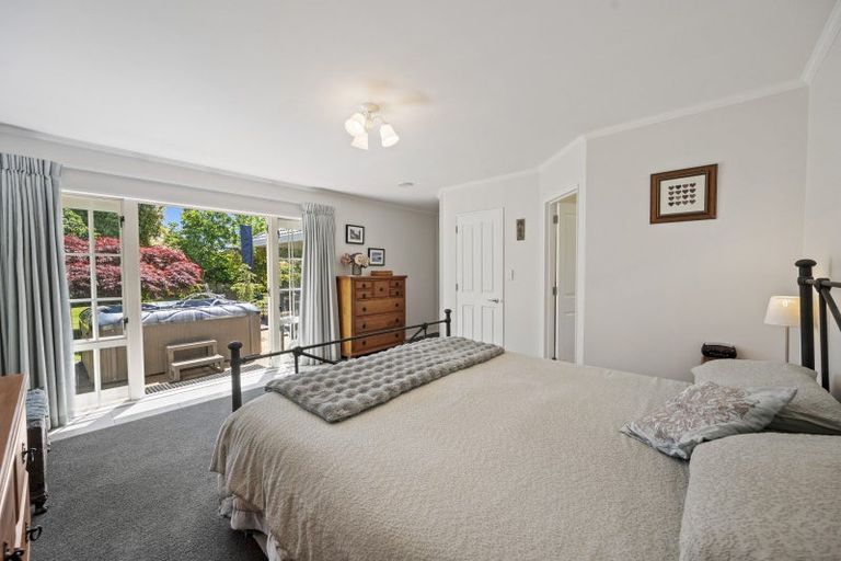 Photo of property in 15 Pukekura Place, Taradale, Napier, 4112