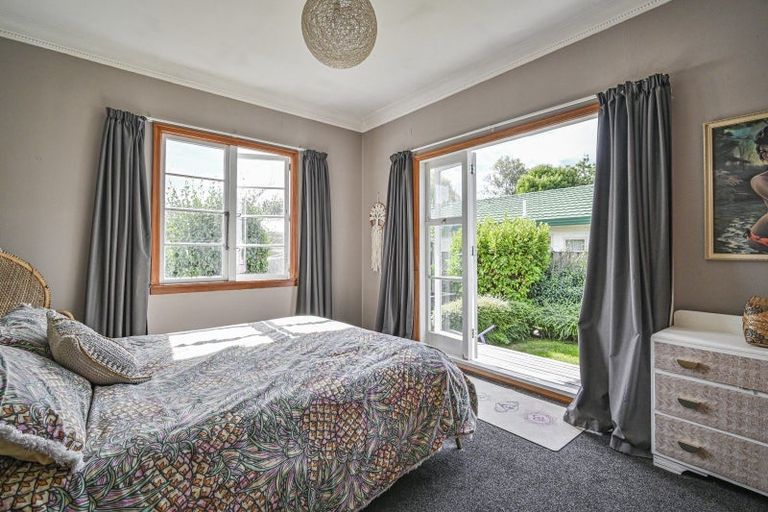 Photo of property in 98 Duchess Crescent, Mayfair, Hastings, 4122