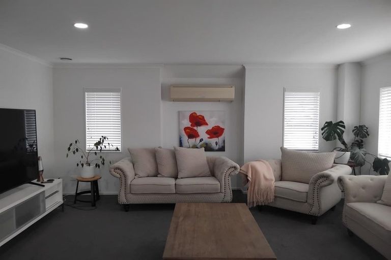 Photo of property in 30a Elliot Street, Howick, Auckland, 2014