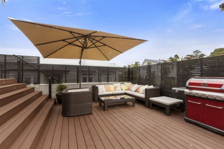 Photo of property in 1c Eversleigh Road, Belmont, Auckland, 0622