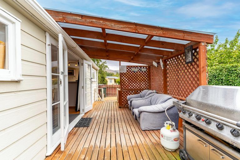 Photo of property in 17 Lindis Crescent, Otematata, 9412