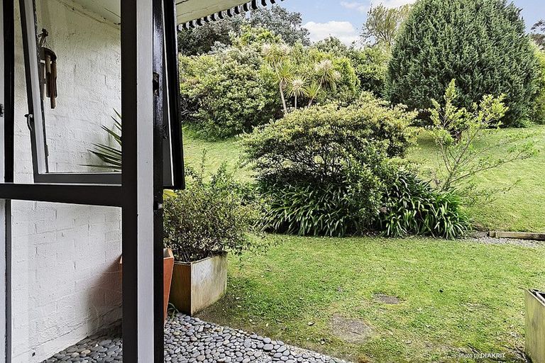 Photo of property in 141c Churton Drive, Churton Park, Wellington, 6037