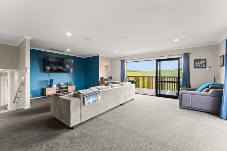 Photo of property in 10 Cullinane Avenue, Feilding, 4702