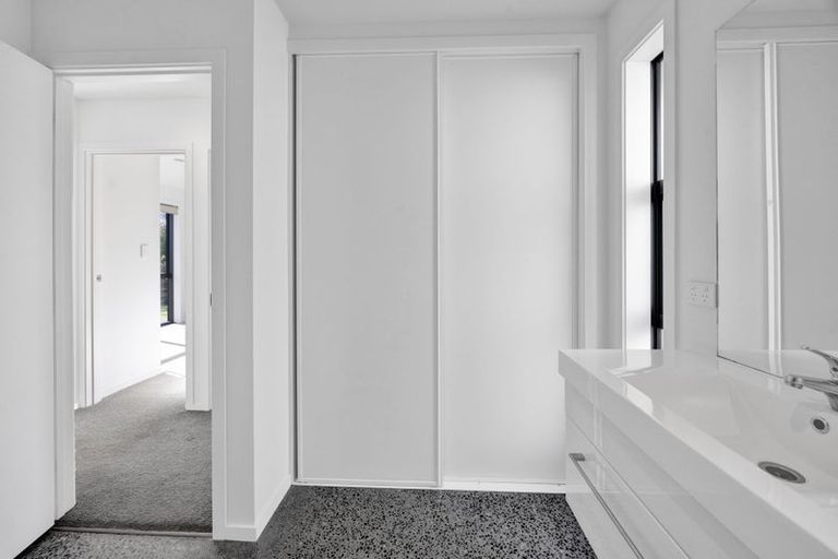 Photo of property in 8 Gladstone Street, Hawera, 4610