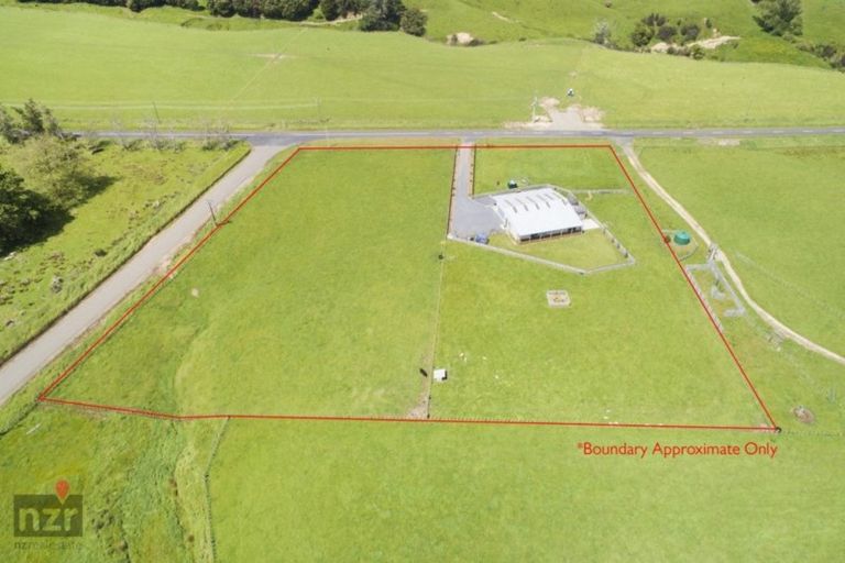 Photo of property in 1107 Taonui Road, Colyton, Feilding, 4775