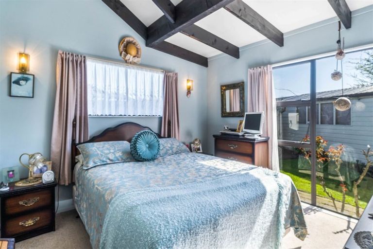 Photo of property in 2/49 Hay Street, Bromley, Christchurch, 8062