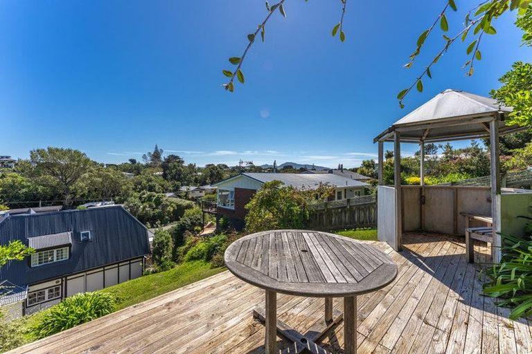 Photo of property in 20 Glen Road, Raumati South, Paraparaumu, 5032