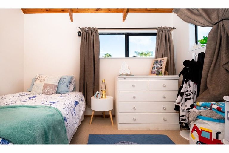 Photo of property in 3 Vintners Close, Huapai, Kumeu, 0810