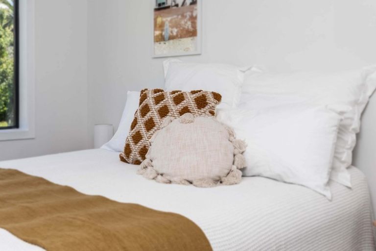 Photo of property in 41 Brindle Way, Newlands, Wellington, 6037