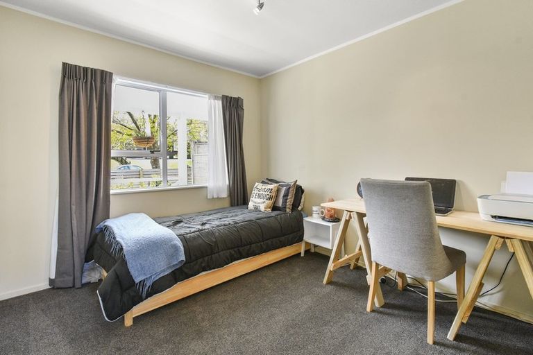 Photo of property in 6 Lorelei Place, Opaheke, Papakura, 2113