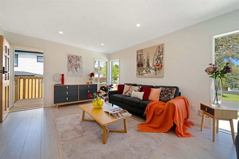 Photo of property in 6 Virgo Place, Kawaha Point, Rotorua, 3010