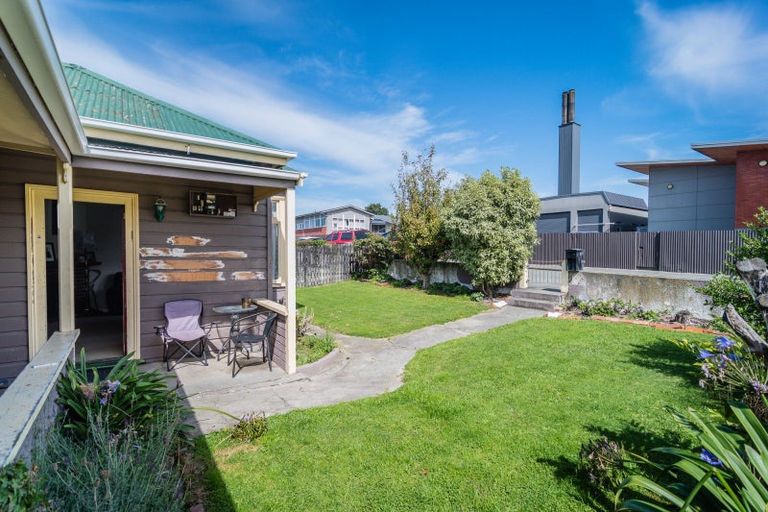 Photo of property in 18 Buchanan Street, Parkside, Timaru, 7910