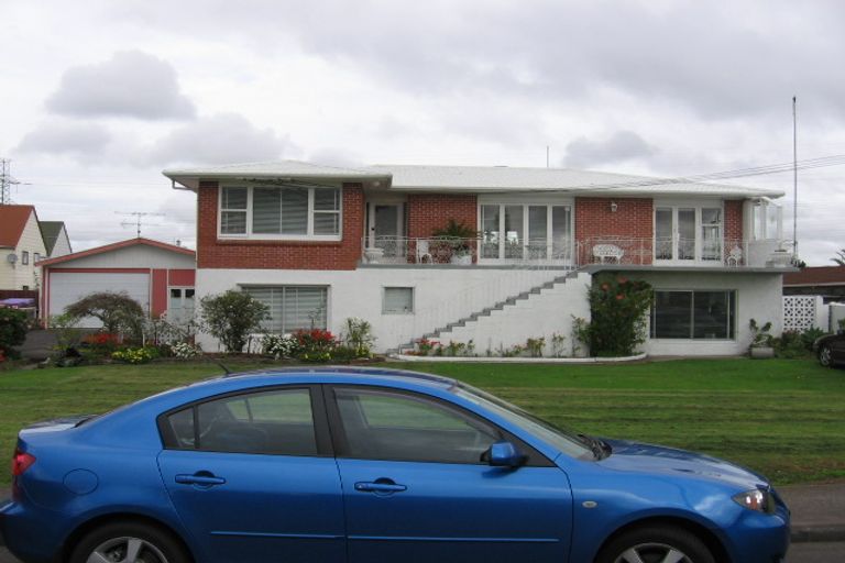 Photo of property in 2/45a Pakuranga Road, Pakuranga, Auckland, 2010