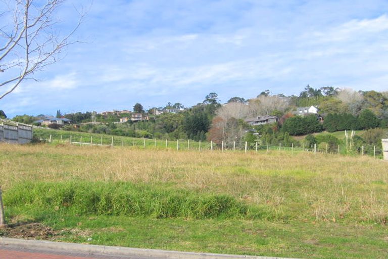 Photo of property in 58 Brooke Ridge Rise, East Tamaki Heights, Auckland, 2016